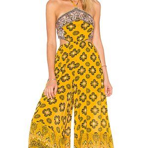 flowy, sleeveless jumper